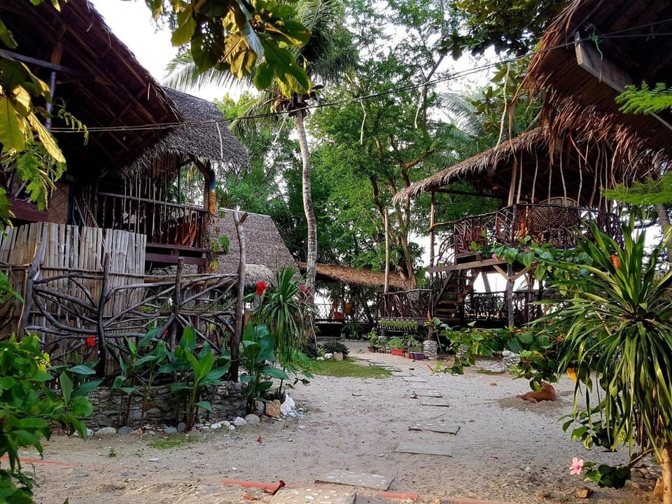 Amami Beachfront Bungalows & Villa Hotel in Puerto Galera