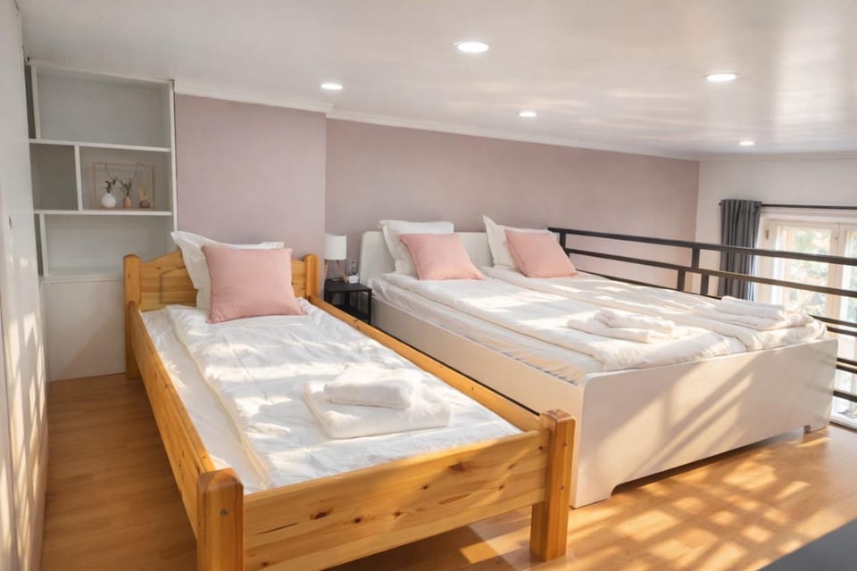 Prague Center Apt - 2 min to Wenceslas Sq, Praha 1 Apartment in Prague