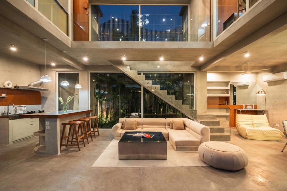 Living room, Seating area
