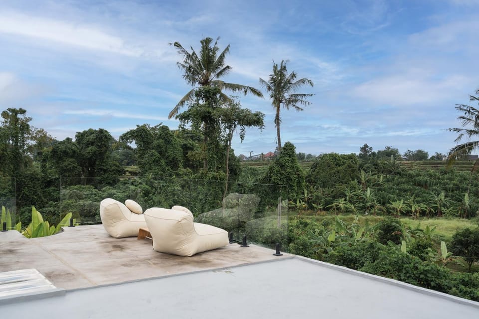 Balcony/Terrace, Swimming pool