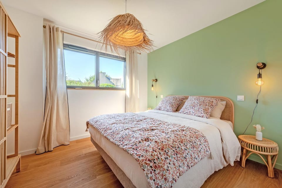 Living room, Bedroom