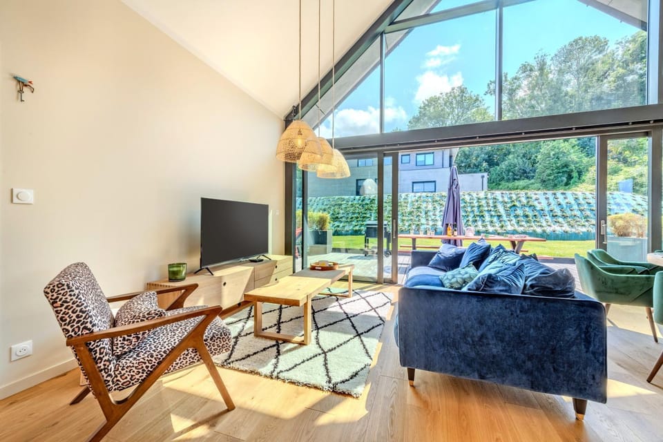 Property building, Living room