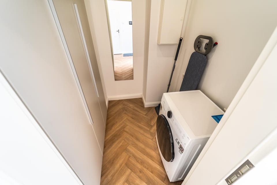 wardrobe, washing machine, dryer