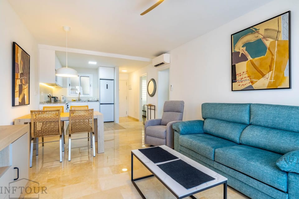 Kitchen or kitchenette, Living room, Dining area