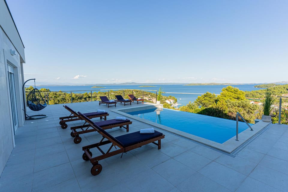 Villa Belvedir House in Zadar County