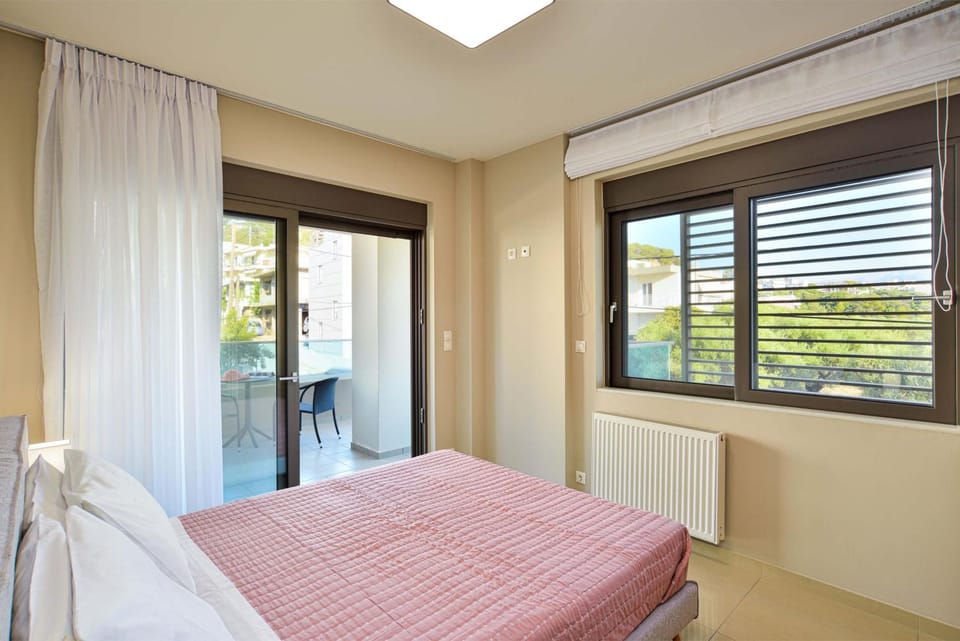 Bed, View (from property/room), Balcony/Terrace, Photo of the whole room, Bedroom