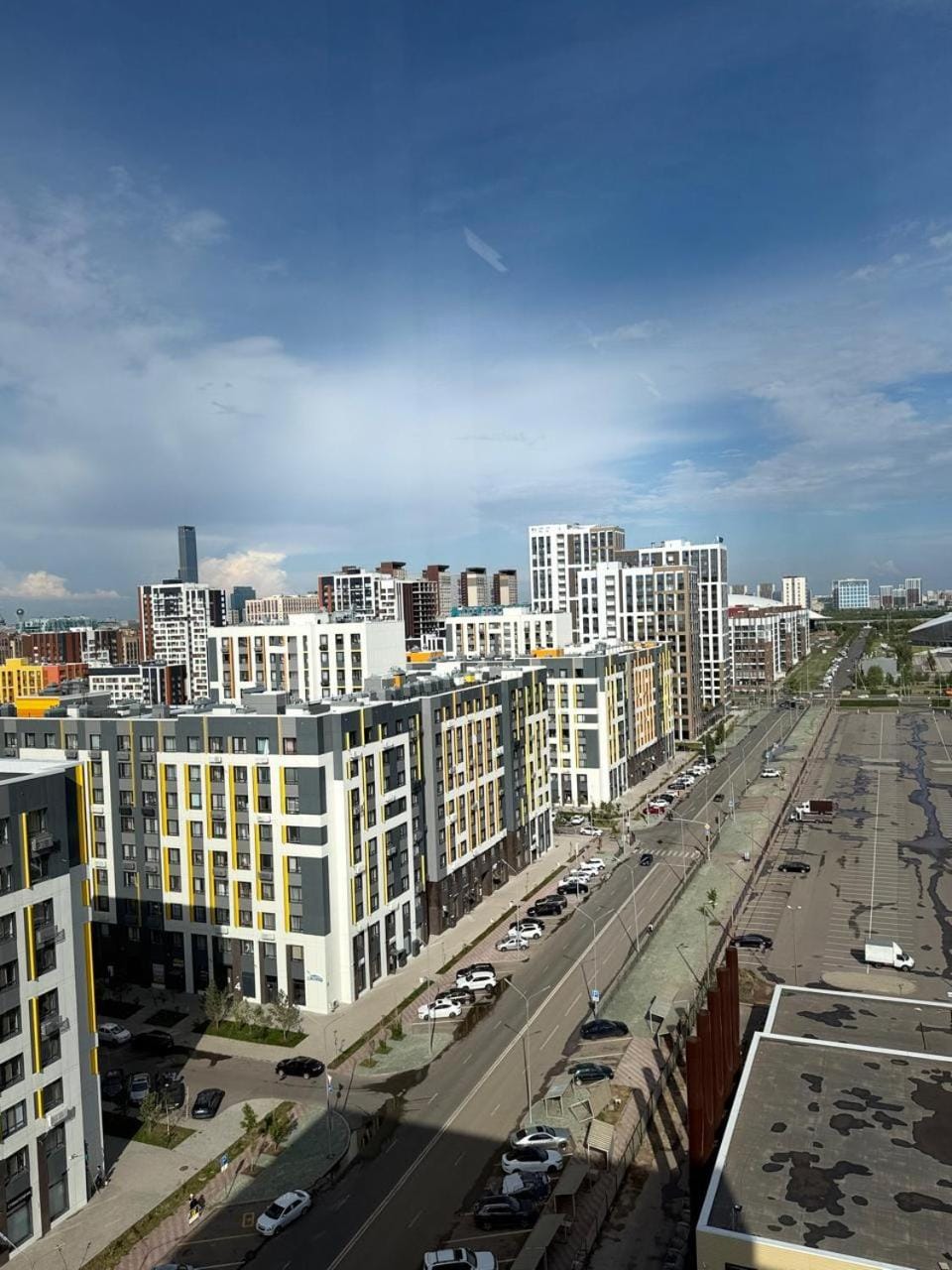 Property building, Day, Neighbourhood, City view, Street view, Location