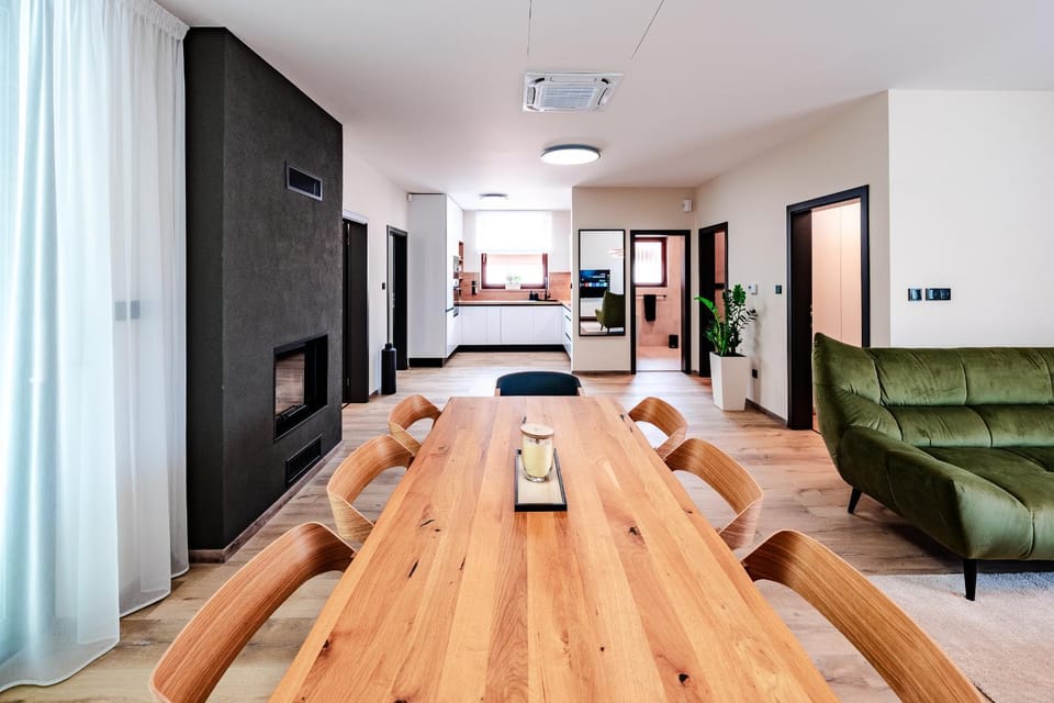 Living room, Seating area, Dining area
