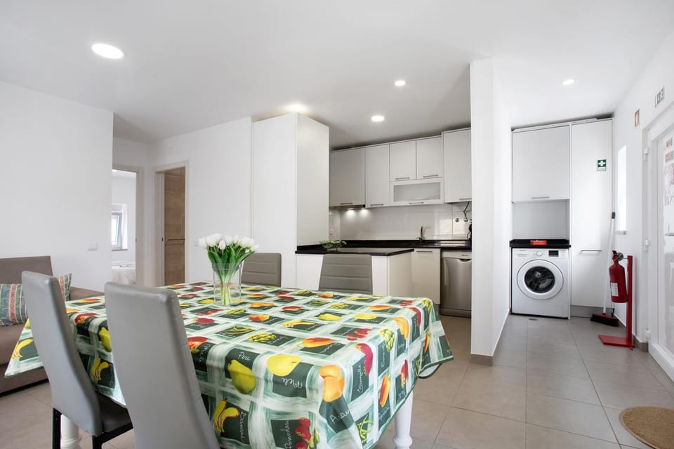 Property building, Kitchen or kitchenette, Living room