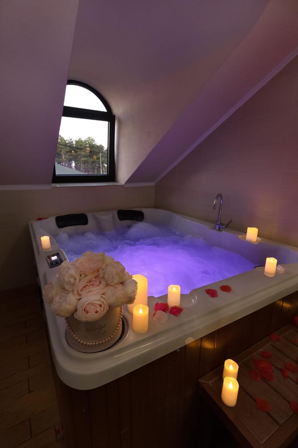 Hot Tub