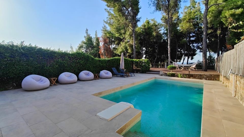 Day, Garden, Garden view, Pool view, Swimming pool, sunbed