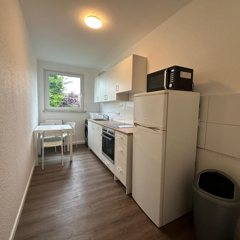 Kitchen or kitchenette, Dining area, oven, pet friendly, stove, toaster