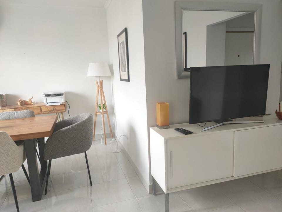 TV and multimedia, Dining area