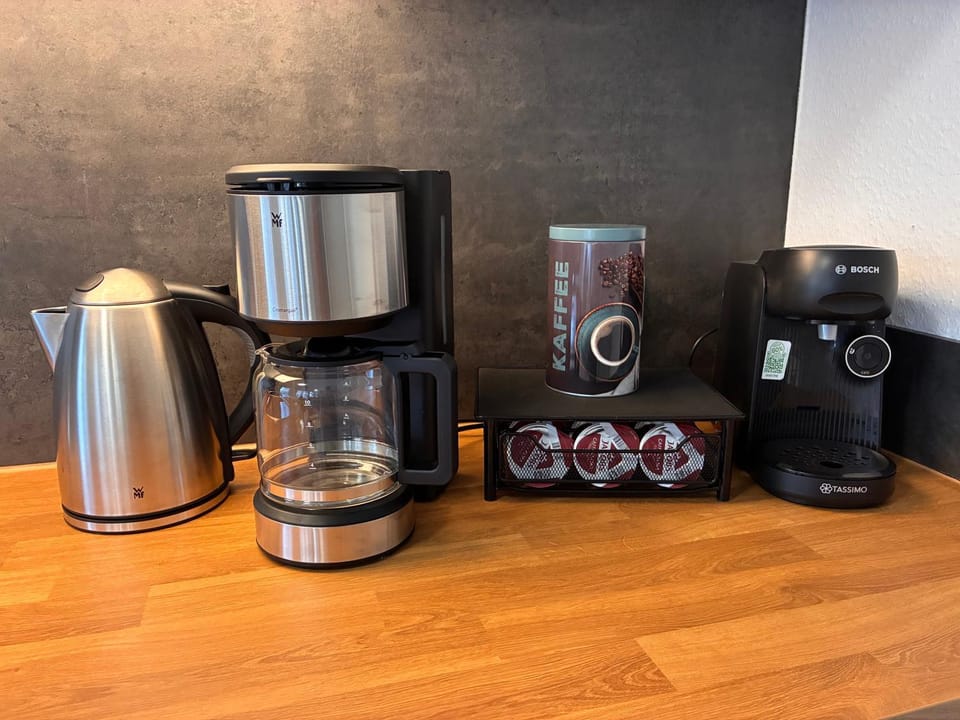 Coffee/tea facilities, Kitchen or kitchenette