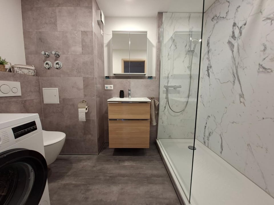 Shower, Toilet, Bathroom