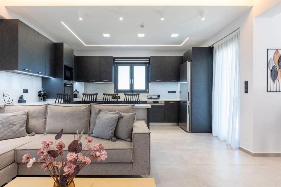 Kitchen or kitchenette, Living room, Seating area, Dining area, dishwasher, oven, stove