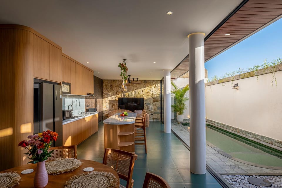 Kitchen or kitchenette, Living room, Pool view, Swimming pool