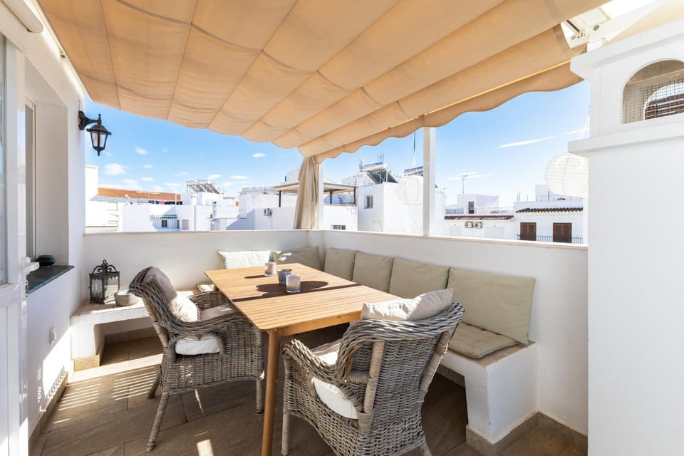 Balcony/Terrace, Dining area