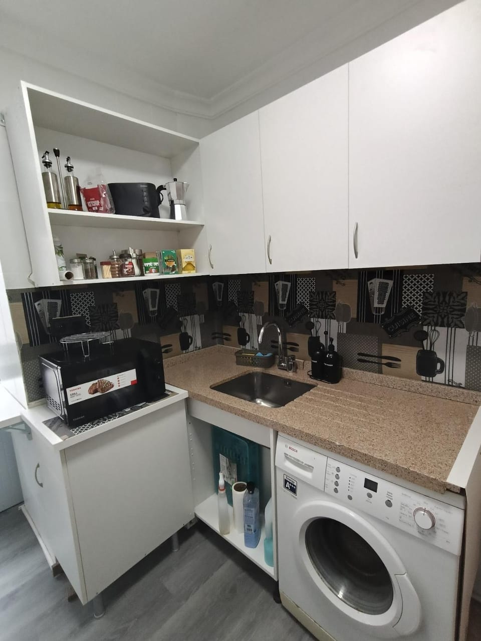 Kitchen or kitchenette