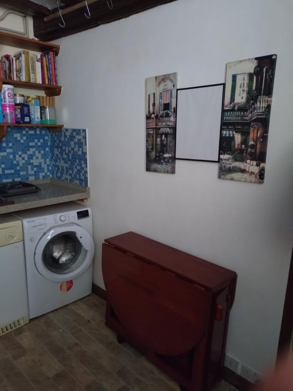 The Old Sweet Shop Apartment in Tendring District