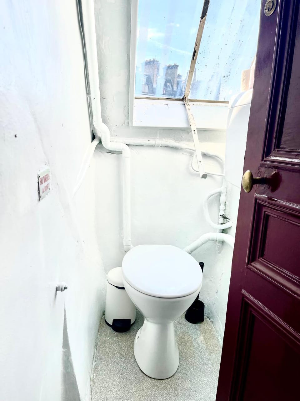 Steps to Arc De Triomphe, Paris 17 Studio Apartment in Paris