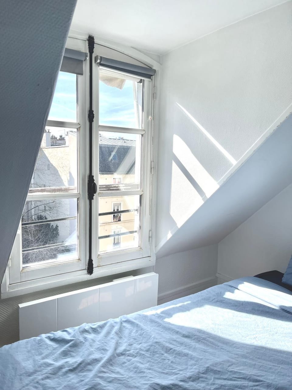 Steps to Arc De Triomphe, Paris 17 Studio Apartment in Paris