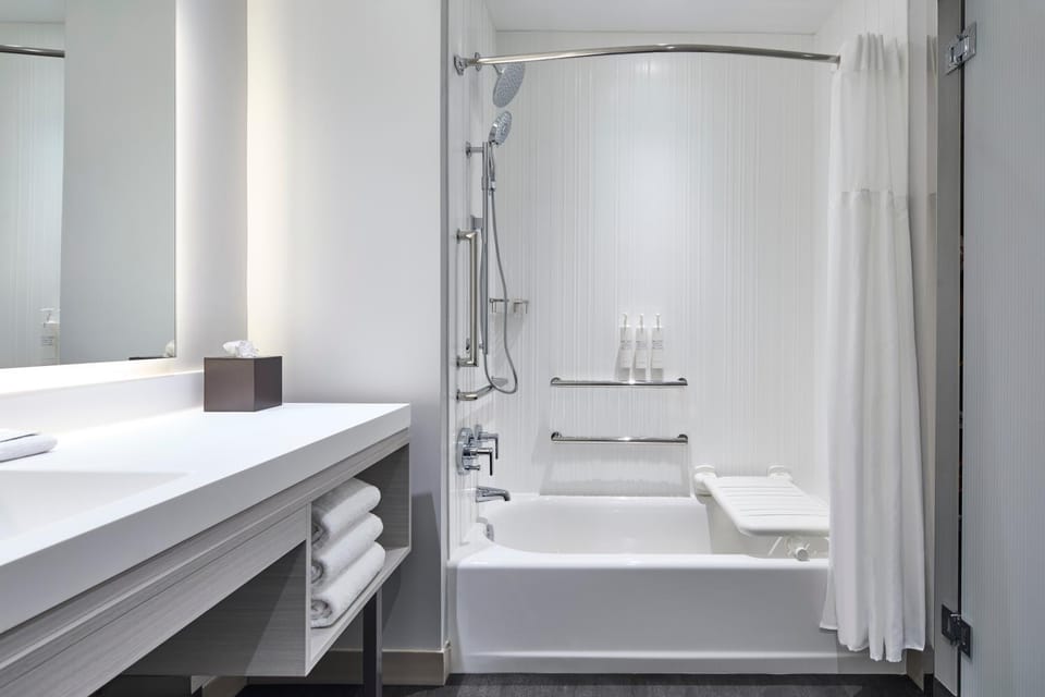 Bathroom, Bath