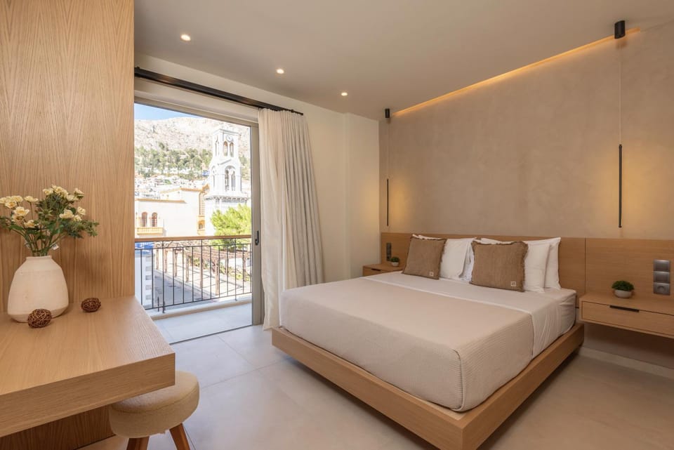 Bed, View (from property/room), Balcony/Terrace, Photo of the whole room, Bedroom, Mountain view