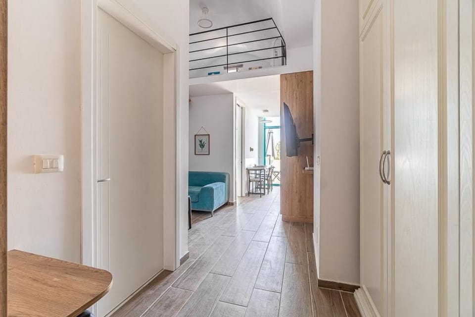 Kitchen or kitchenette, Bedroom, wardrobe