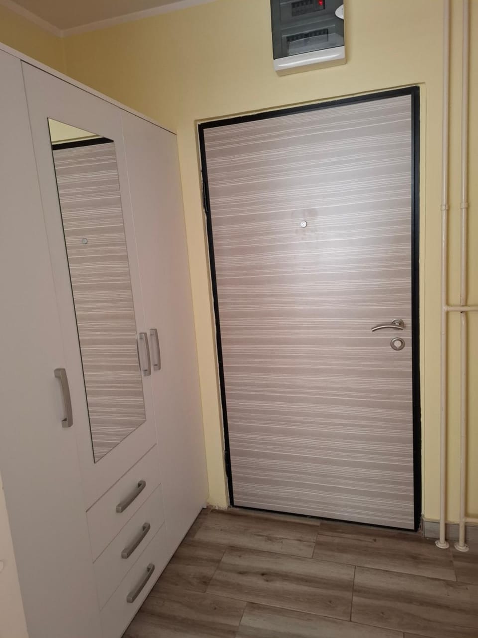 wardrobe