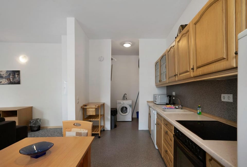 Property building, Kitchen or kitchenette, Living room