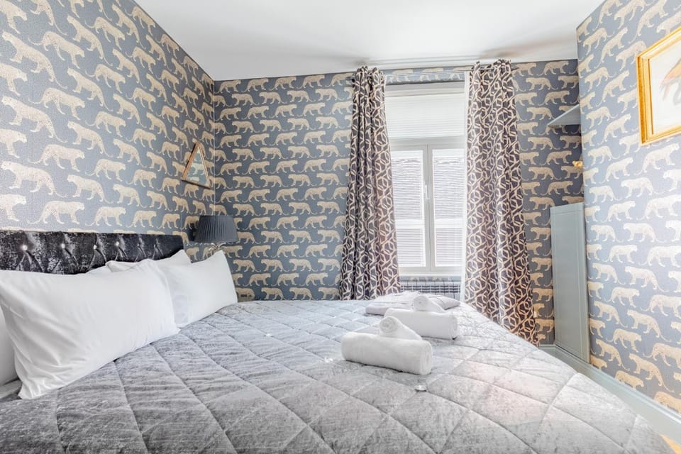 One of a Kind Luxury 1BD Flat in Mayfair Apartment in City of Westminster
