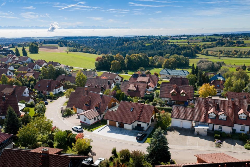 Property building, Day, Neighbourhood, Natural landscape, Bird's eye view, Street view, Location