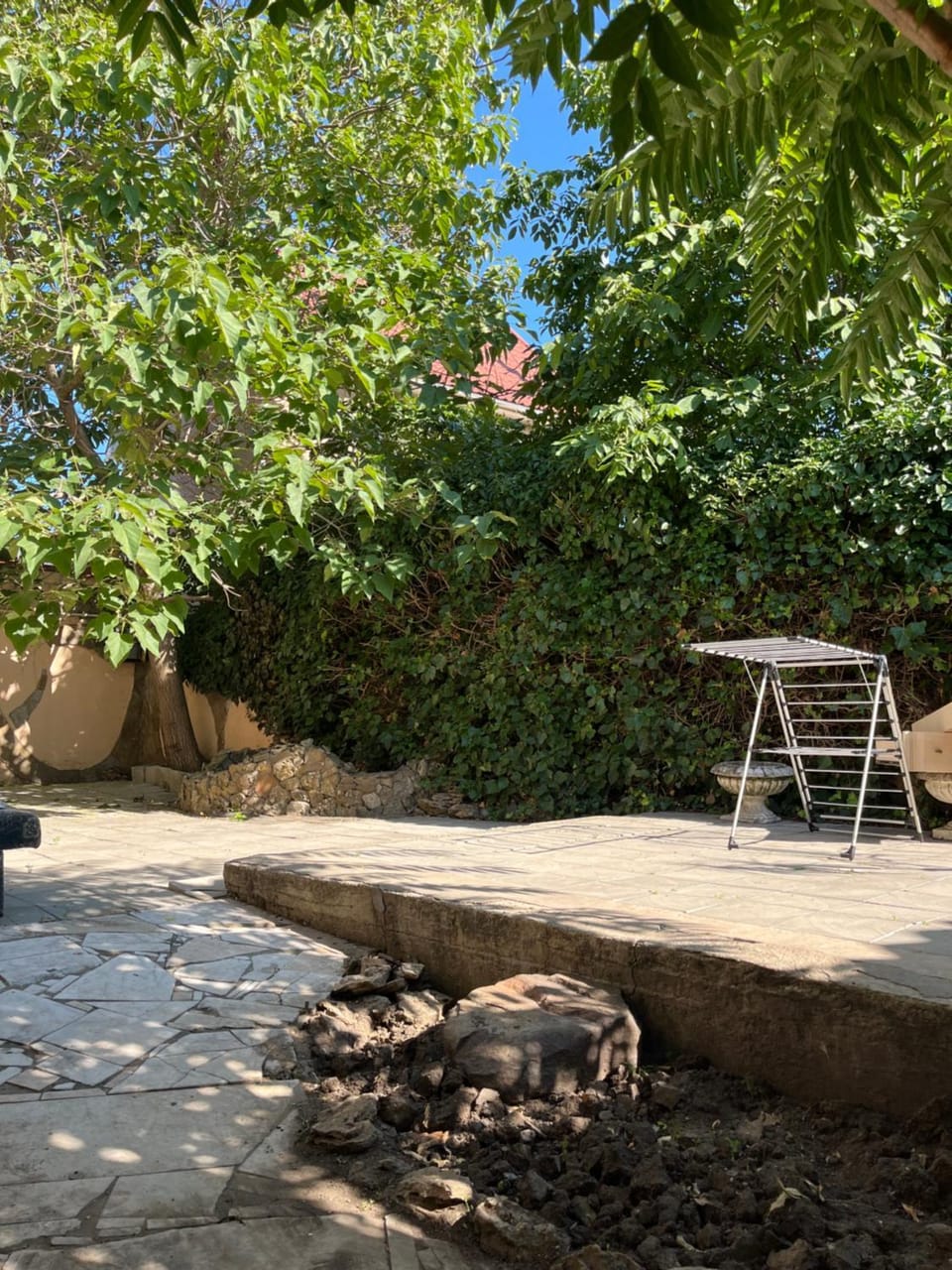 Home V House in Odessa