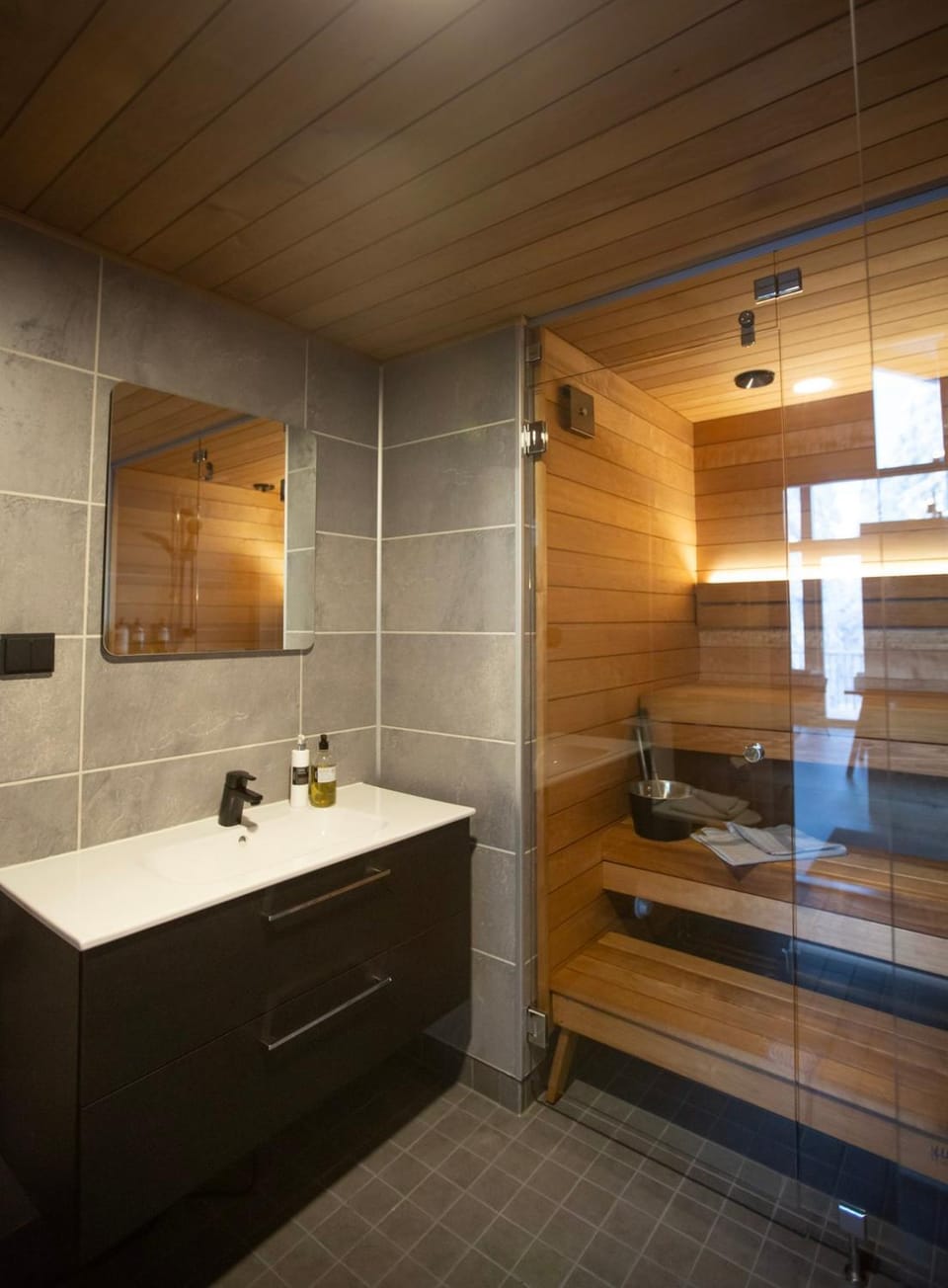 Sauna, Bathroom