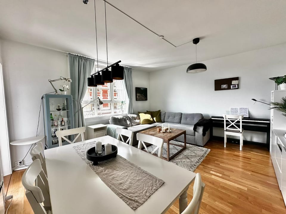 Living room, Seating area, Dining area