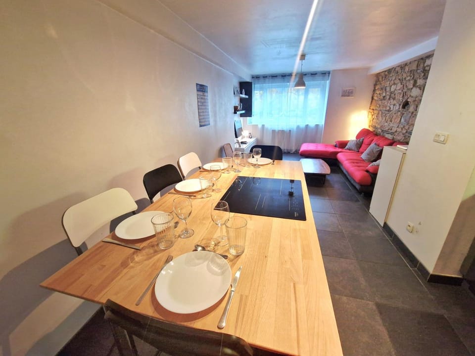 Day, Living room, Lounge or bar, Seating area, dishwasher, kitchen