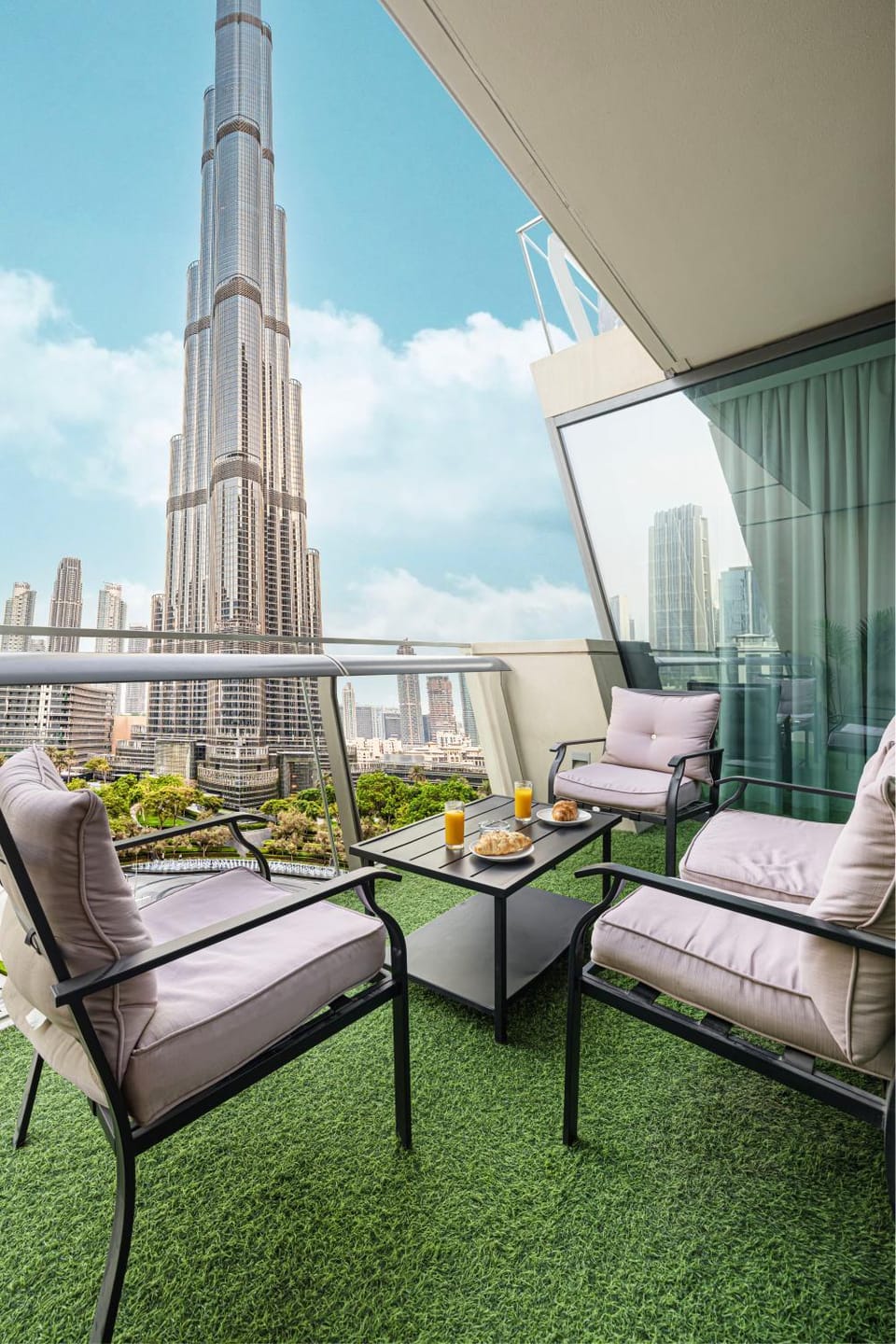 Patio, Spring, Day, Garden, View (from property/room), Balcony/Terrace, Seating area, Garden view, sunbed