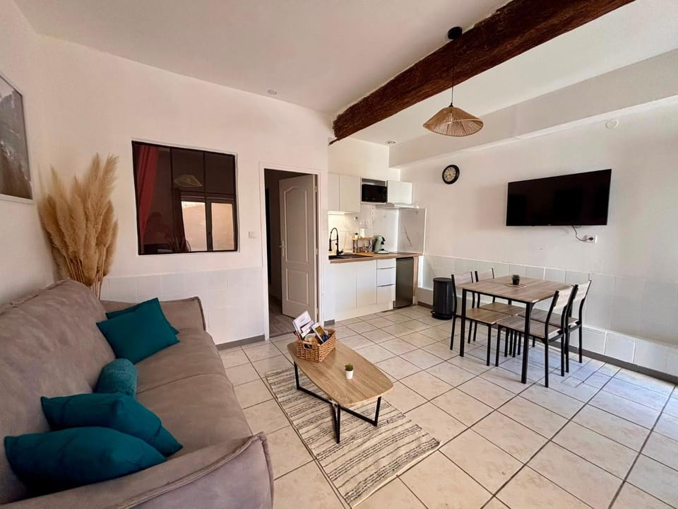 Chez Mel et Garry Apartment in Occitanie