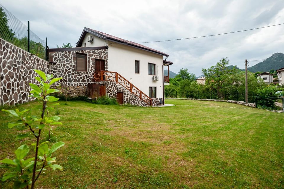 Къща за гости Крис Villa in Bulgaria