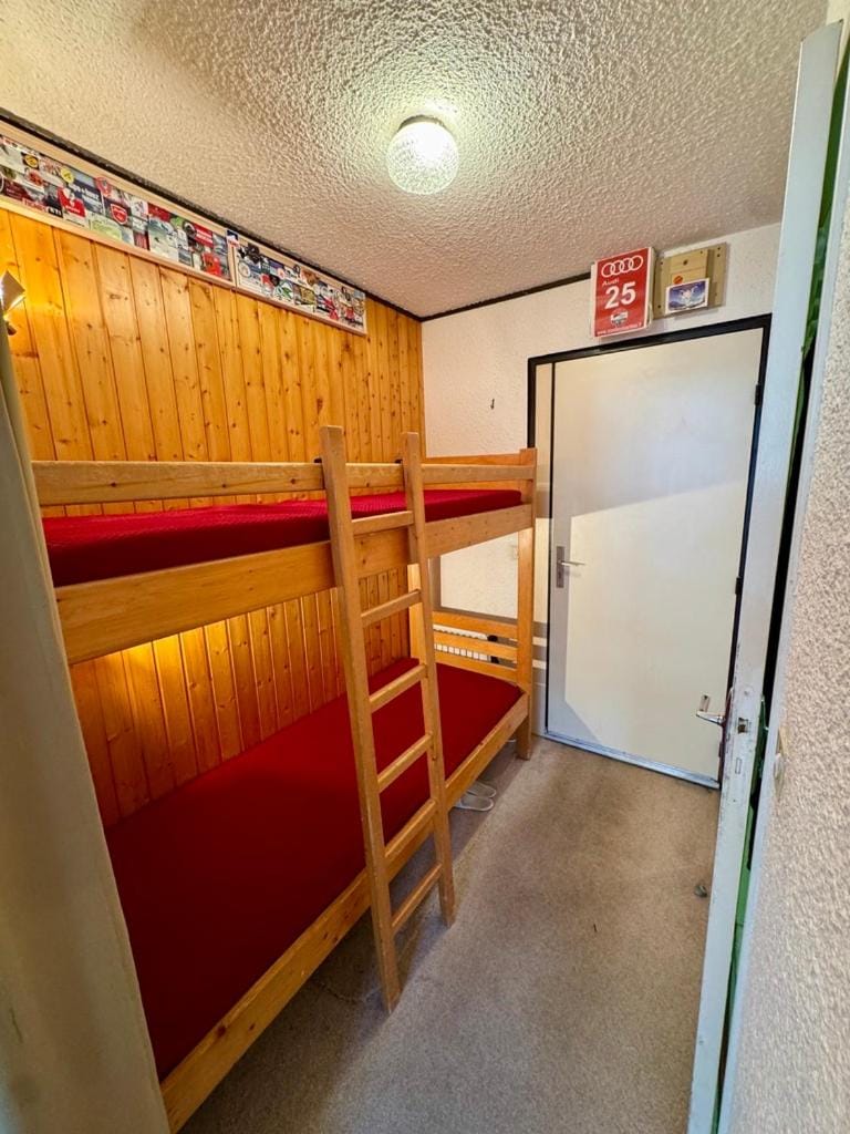 Ski-In Ski-Out Cozy Cabin 1 min lift 5 min village center Perfect Val-d'Isère base Cabin in Val dIsere