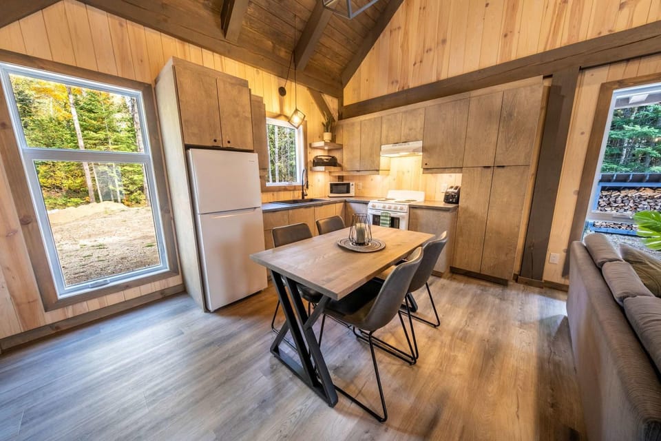 Spa and Nature - Chalet des Pins Rouge Chalet in Maine