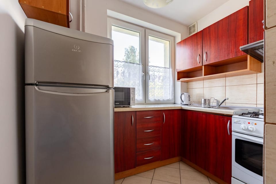 Kitchen or kitchenette, oven