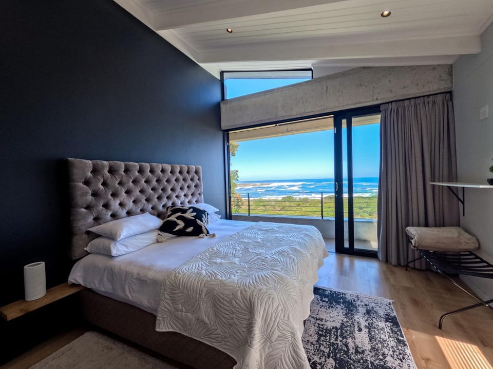 Bed, Photo of the whole room, Bedroom, Sea view