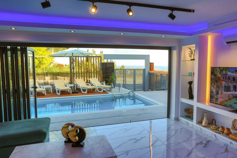 View (from property/room), Balcony/Terrace, Pool view, Swimming pool