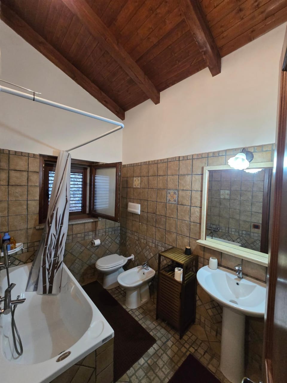 Toilet, Bathroom, Bath, bidet, towels