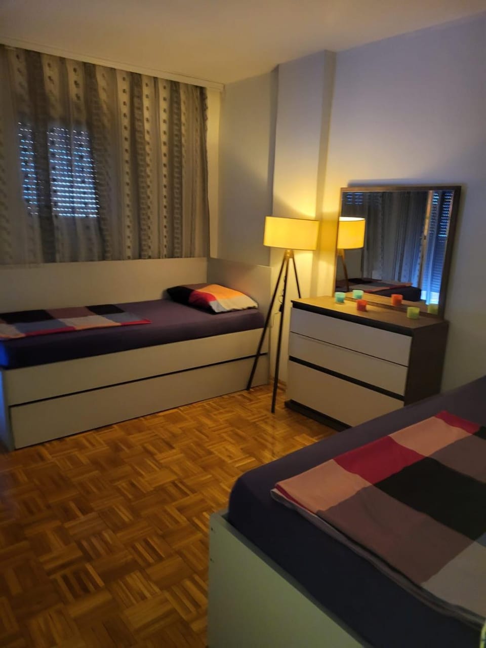 Bed, Photo of the whole room, Bedroom