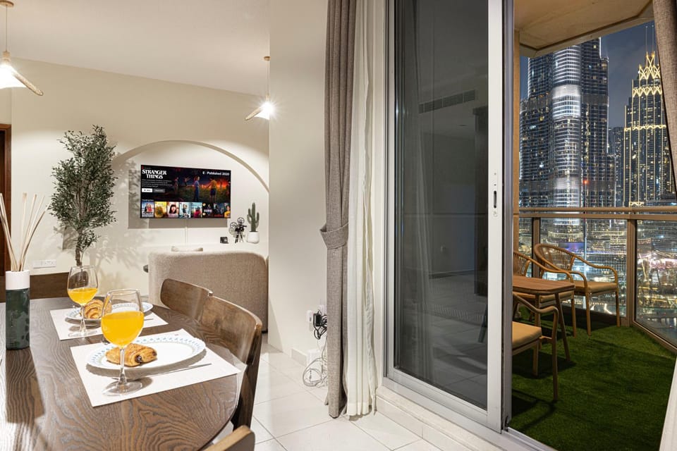 TV and multimedia, View (from property/room), Balcony/Terrace, Living room, Dining area