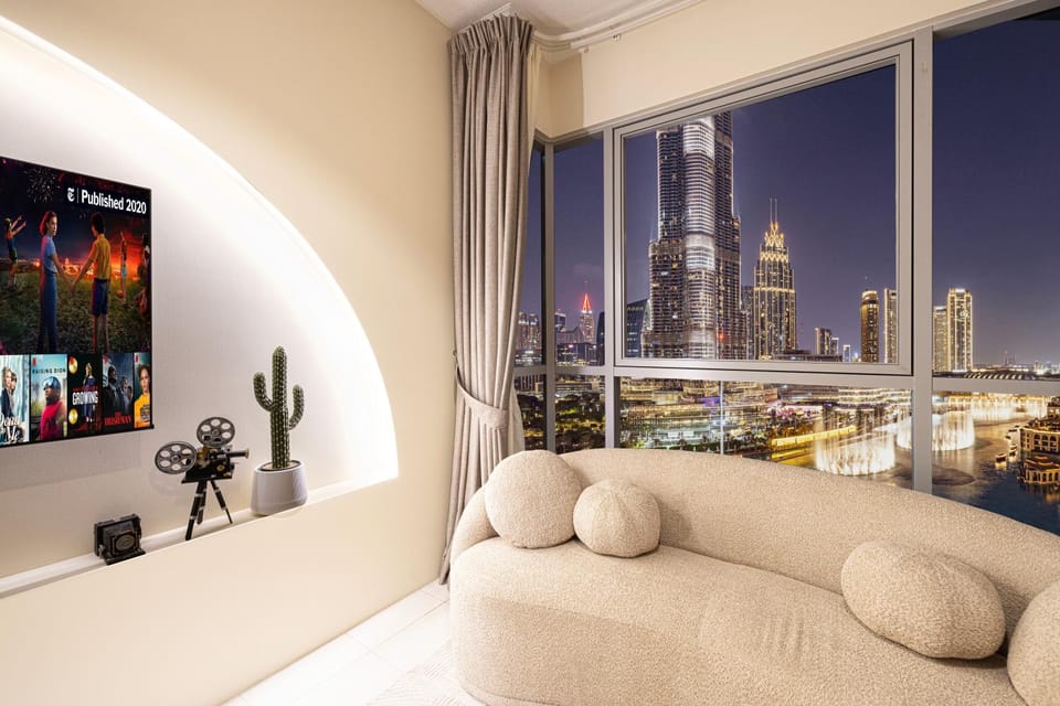 TV and multimedia, Living room, City view