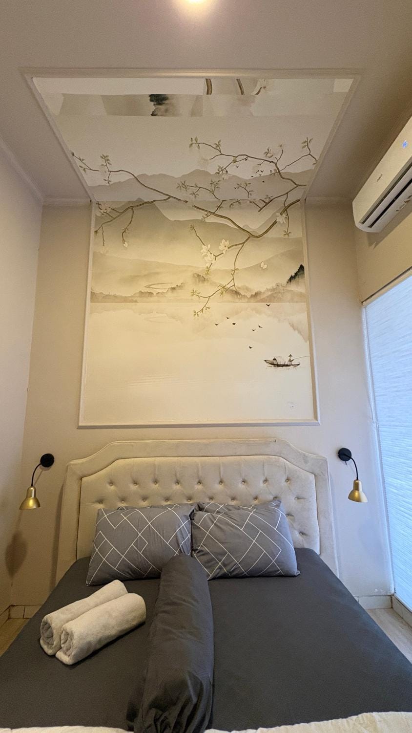 Bed, Photo of the whole room, Bedroom, towels, air conditioner
